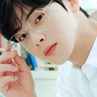 Eun woo