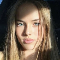 Lili Mendez (amiga y nov de Alberto )