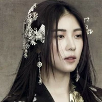 Aurelia Veena- Ratu peri bunga.