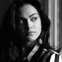 Freya Mendes Devereux
