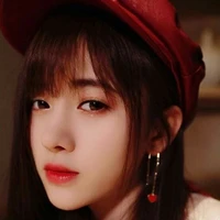 สายฟ้า//พี่สาวนางเอก+แฟนคิว