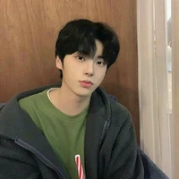 WEN GU (papi jungkook)