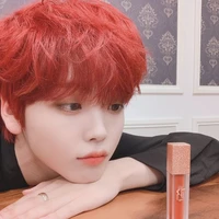 Red Alvaleriaxn