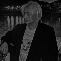 hwang hyunjin