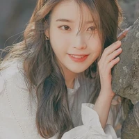 Lui makdalena.Draak(adik Jeon)
