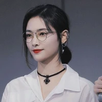 𝐊𝐲𝐥𝐚 𝐄 (Teman Lisa)