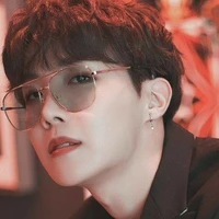Jung hoseok(j-hope)