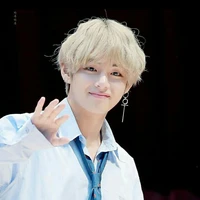 Kim TaeHyung (V)
