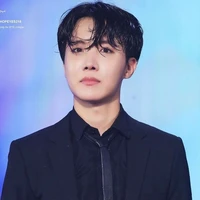 Min  Hoseok