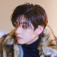 KIM TAEHYUNG DEALOVA