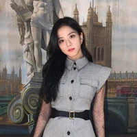 วิว(แม่พระเอก)