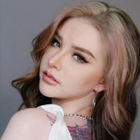 Kaylee G Mackenzie