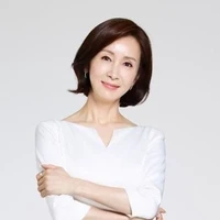 นาตาลี(เเม่พระเอก)