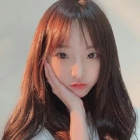 เมย์//เพื่อนนางเอกในเรื่อง