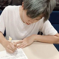 พาม (เพื่อนในกลุ่มดิว)