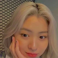 Queen Clara Lee