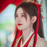 ลั่วฉู่(พี่สาวนางเอก)