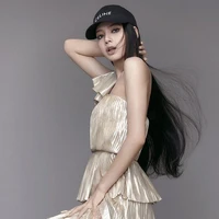 Lalisa Queen Elizabeth