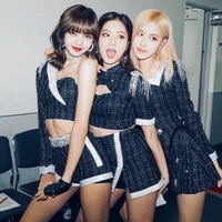 Gesrek Squad (Lisa, Rose, Keisya)
