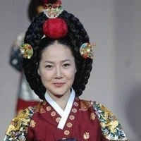Queen(Your Mom)