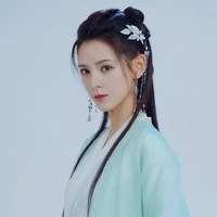 จั้งเซ่อส่านเหริน(แม่ของเว่ยอู๋เซี่ยน)