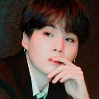Min Yoongi ( Suga )