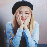 Chaeyoung(Rose) 🌹