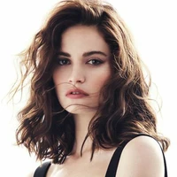 Alisha singhania (Anaya mother)