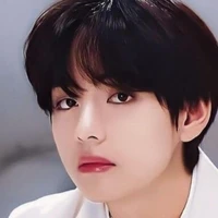 𝙺𝚒𝚖 𝚃𝚊𝚎𝚑𝚢𝚞𝚗𝚐