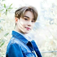 Zhong Jungwoo[bunda uwu]