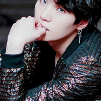 Min Yoongi Loyard/Suga