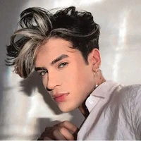 Ivan Mora(Amigo D Valen)