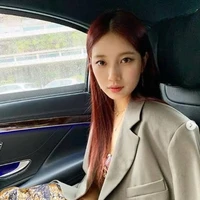 SINTIA IMOGEN(NYONYA AURIS)