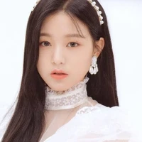 RACHELLE VANIA AURIS