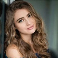 Ales de Reyes(esposa de Alex)