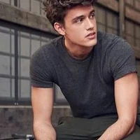 Dilan López (amigo de los her)