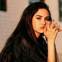 abril(hermana )