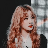 Jeon Yuqi hana
