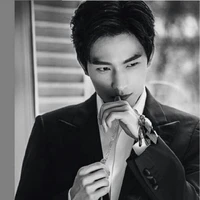 ฉีลั่ว(พ่อน.อ)