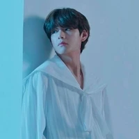 Taehyung (v)