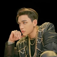 Zhong Lucas • Ayah