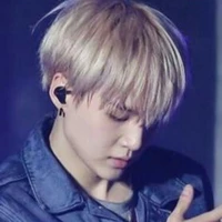 MIN YOONGI (APPA TAEHYUNG)