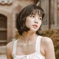 Syaqueenla Syahnaz Koch (Lisa)