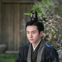 เวินอาเว้ย(พระรอง)