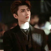 พจ(พ่อพระเอก)