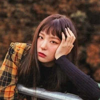 ด้าย(เพื่อนนางเอก)