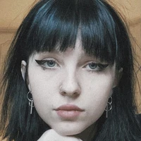 / Valeria /
