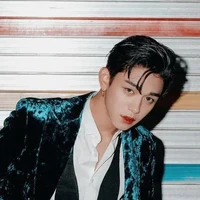 ZHONG LUCAS • Ayah, Tetua L