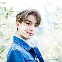 ZHONG JUNGWOO • Bunda, Tetua JW