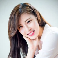 Adela Chyntia ( Momy )